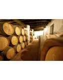 Vino Roble.tinto con crianza de seis meses en barrica