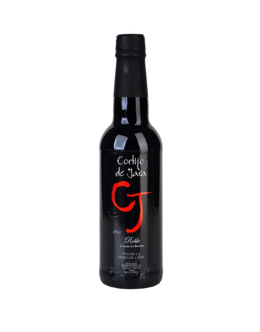 Roble.tinto wine aged for six months in barrels Roble.tinto wine aged for six months in barrels